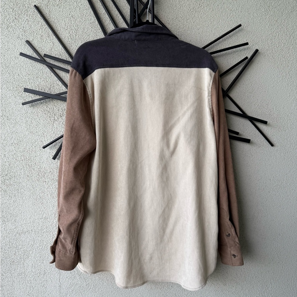 Colorblock Jacket - Picture 2 of 3